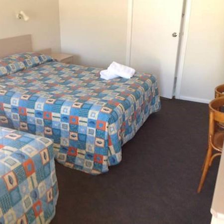 Gundagai Gabriel Motor Inn Kamer foto