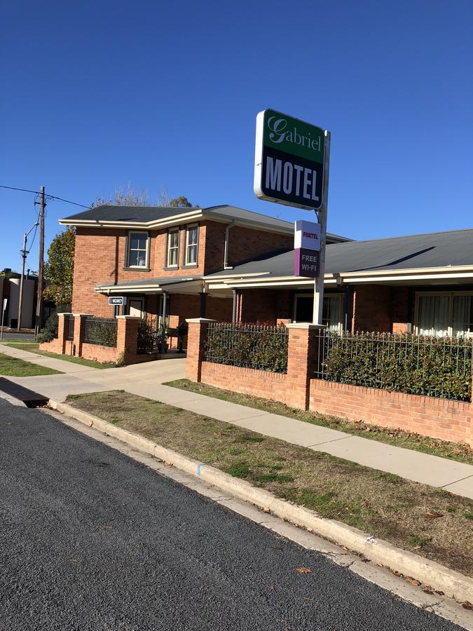 Gundagai Gabriel Motor Inn Buitenkant foto